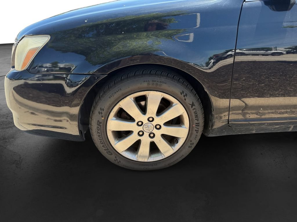 Used 2007 Toyota Avalon XLS FWD image 11