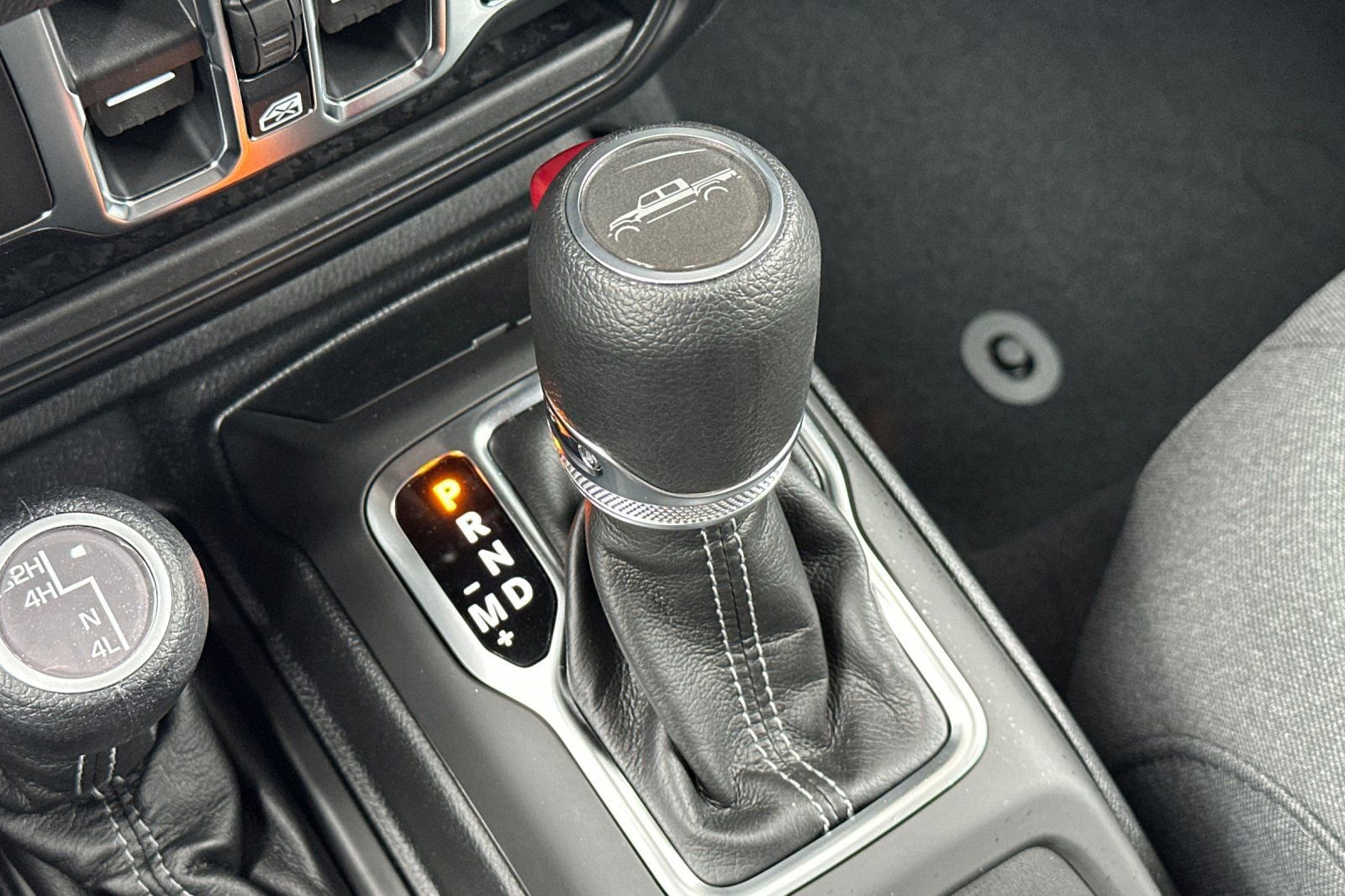 New 2026 Jeep Gladiator Sport AWD/4WD image 19