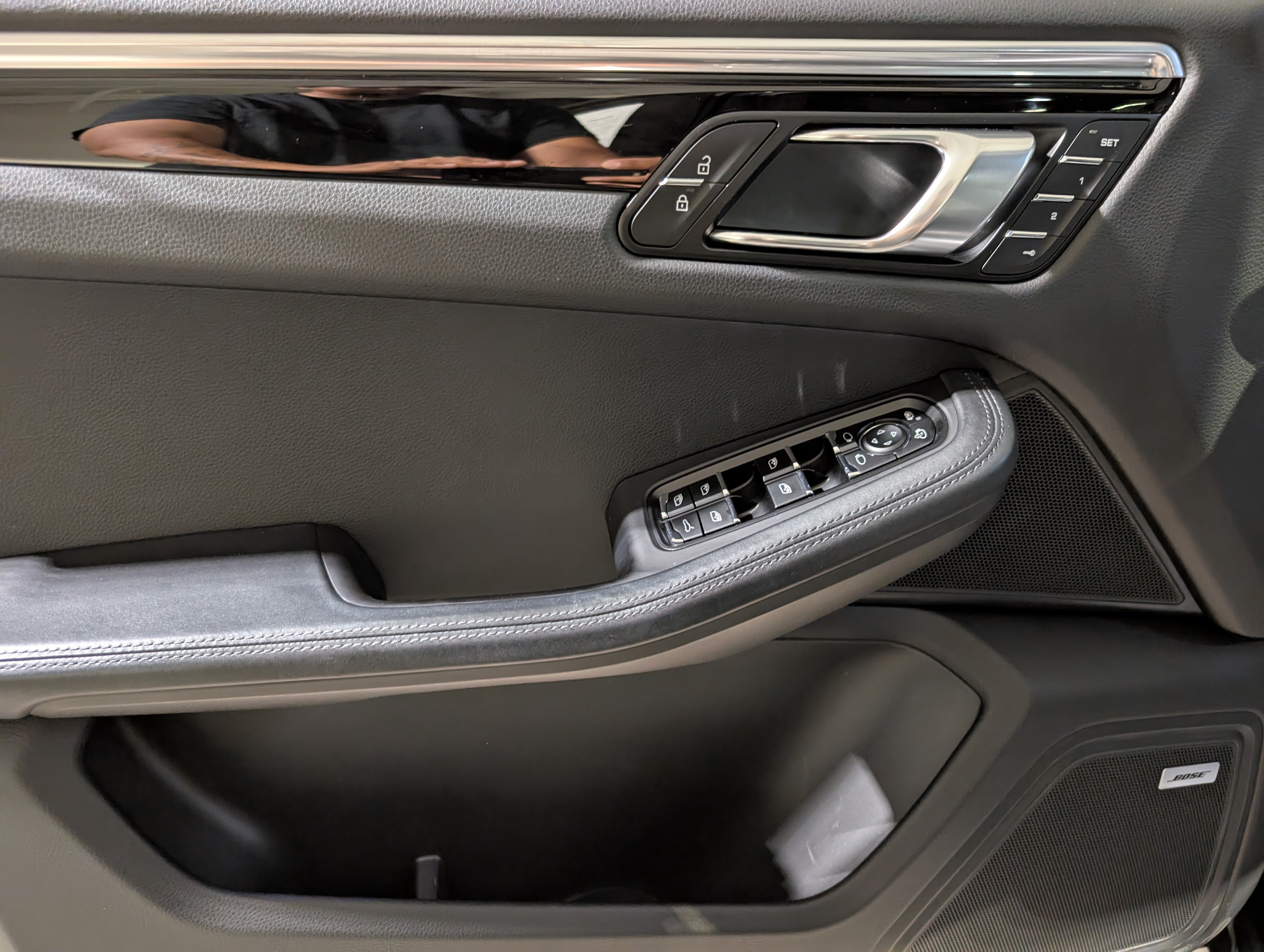 Certified 2021 Porsche Macan S AWD/4WD image 20