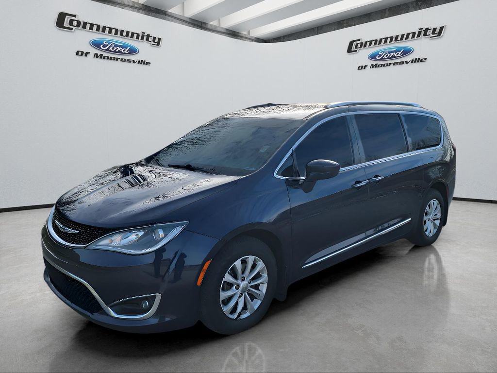 Used 2018 Chrysler Pacifica Touring-L