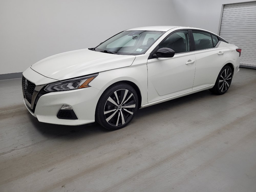 Used 2022 Nissan Altima 2.5 SR FWD image 2