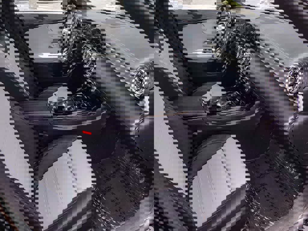 Used 2022 Mercedes-Benz CLA 35 AMG 4MATIC image 15