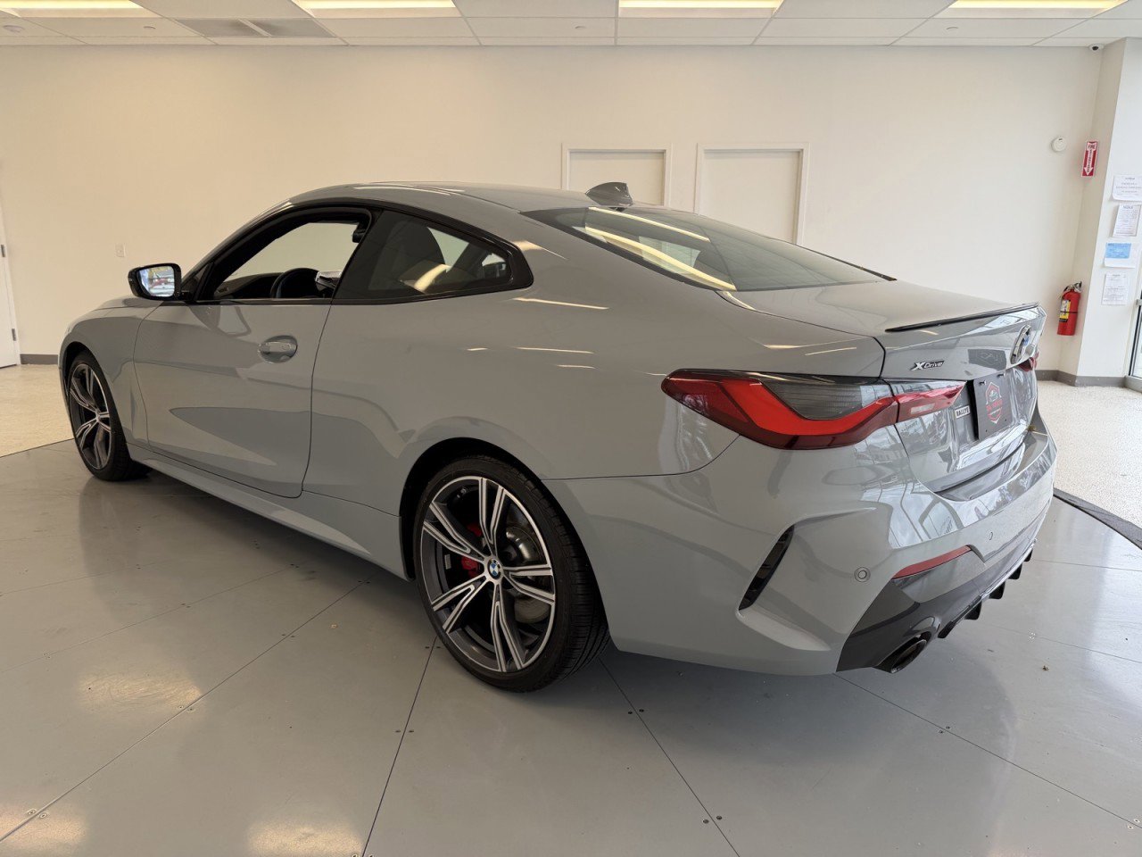 Used 2023 BMW 430i xDrive Coupe w/ M Sport Package image 5