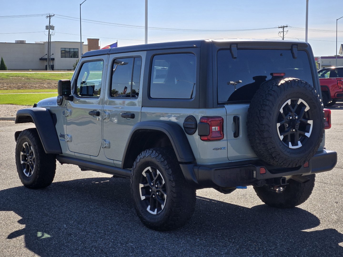 Used 2024 Jeep Wrangler Unlimited Rubicon 4xe w/ Technology Group AWD/4WD image 8
