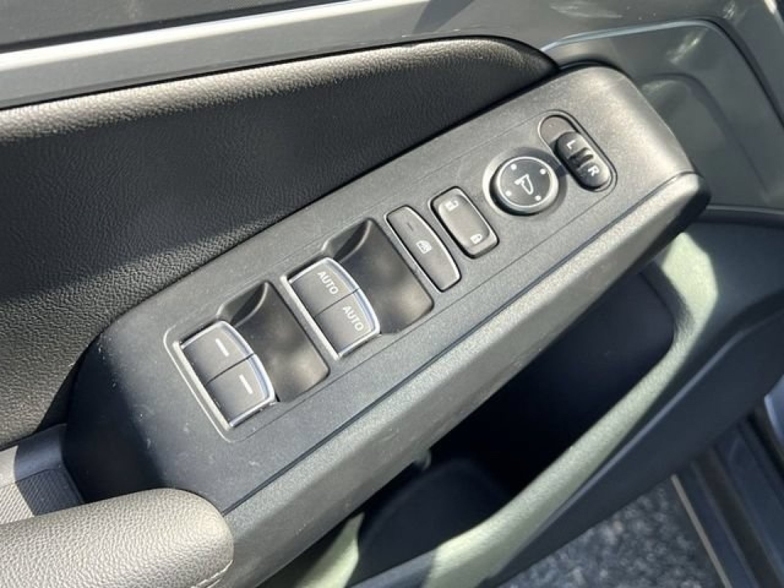 Certified 2024 Acura Integra FWD image 16