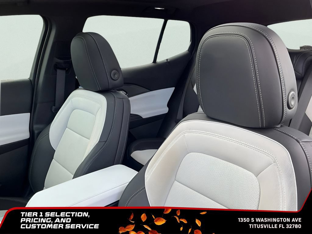 Used 2025 Chevrolet Equinox EV LT w/ Convenience Package II AWD/4WD image 18