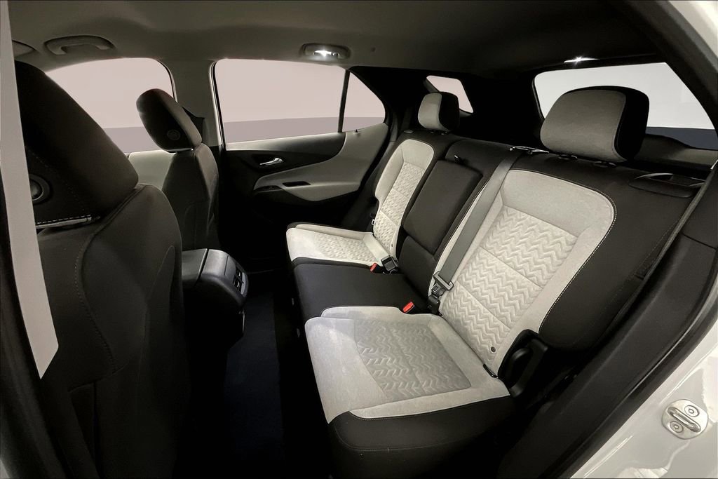 Used 2022 Chevrolet Equinox LS image 29