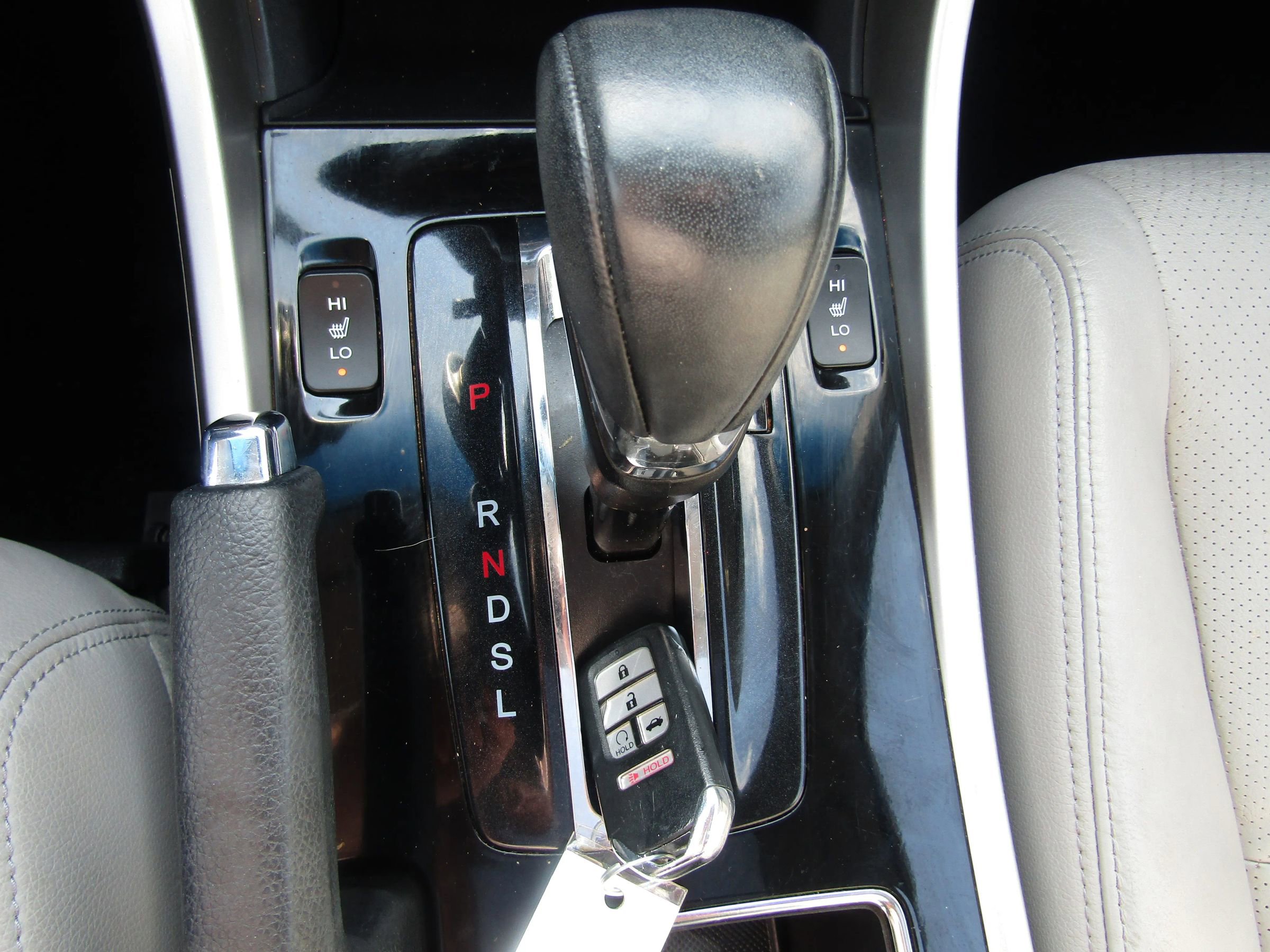 Used 2017 Honda Accord EX-L image 26