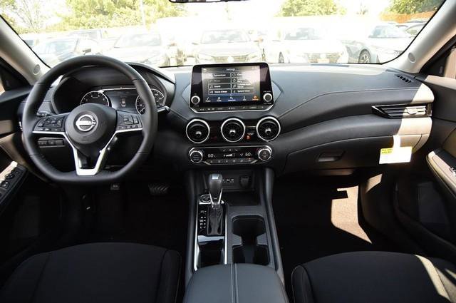 New 2025 Nissan Sentra SV w/ All-Weather Package image 8