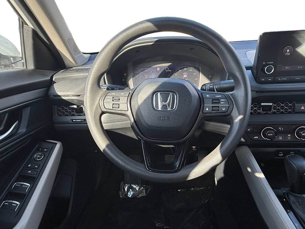 Used 2025 Honda Accord SE image 10