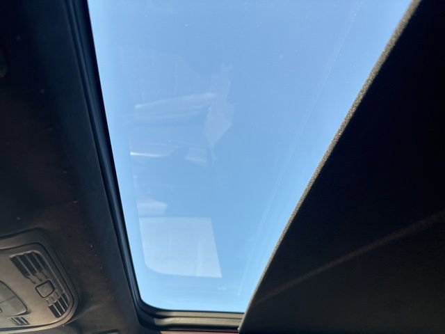 Used 2021 Cadillac Escalade ESV Premium Luxury Platinum image 14