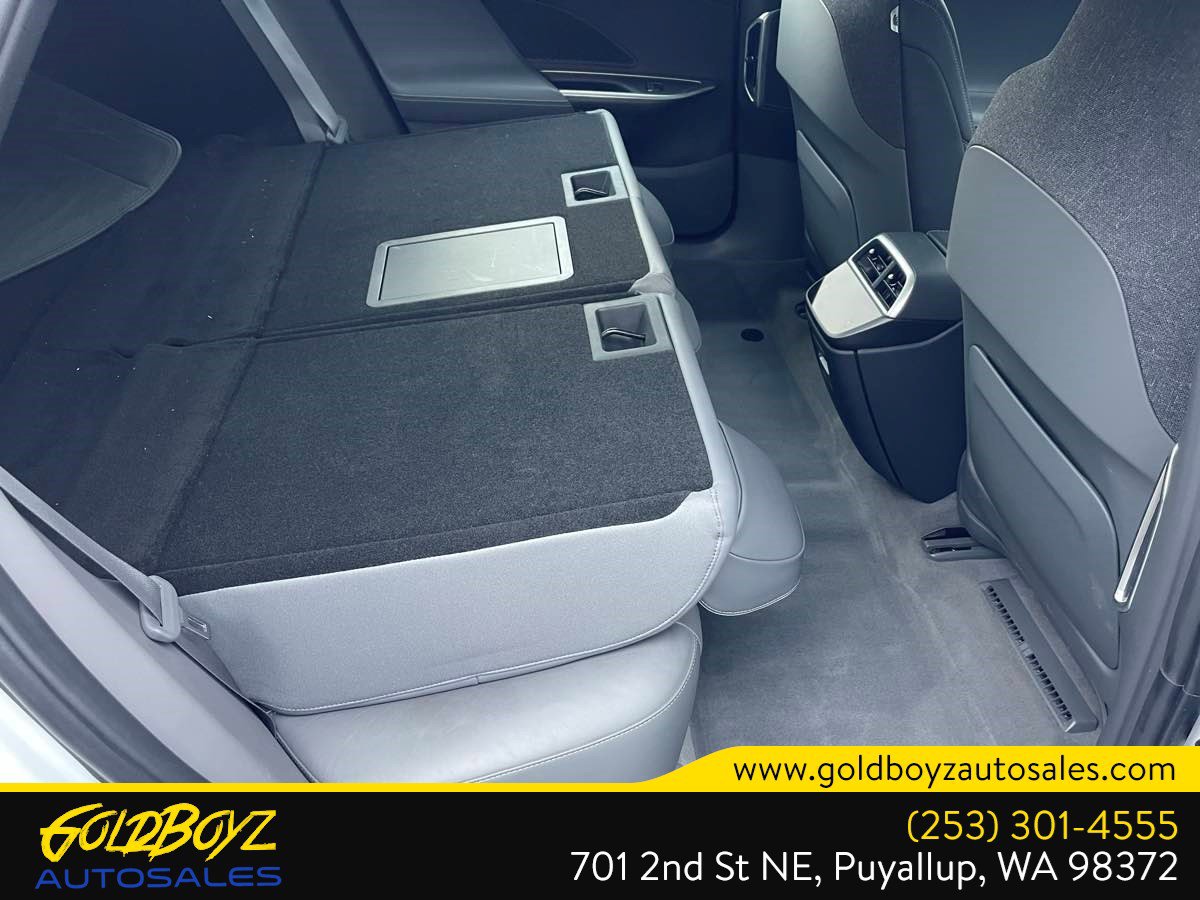 Used 2023 Lucid Air Touring image 29