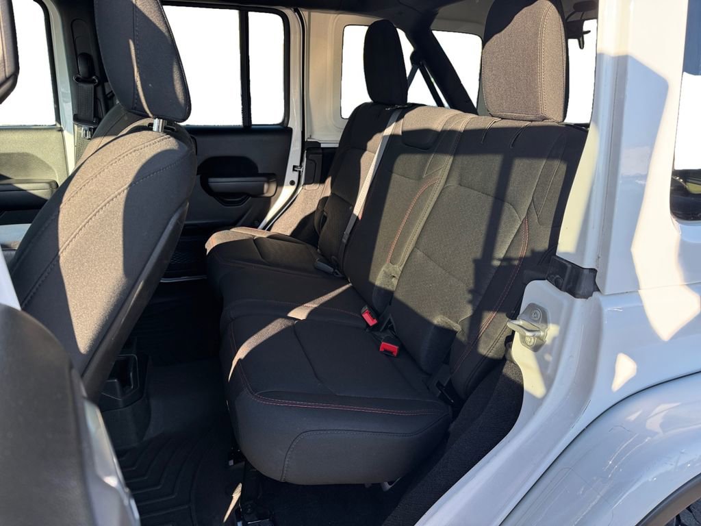 Used 2021 Jeep Wrangler Unlimited Rubicon image 16