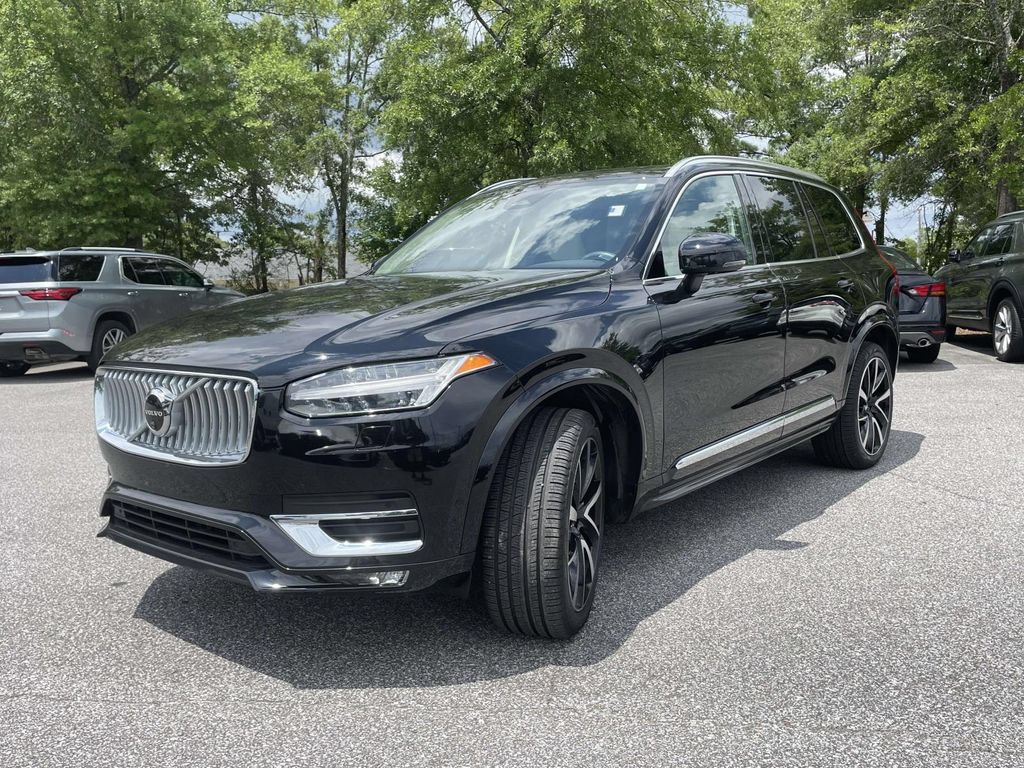 Used 2025 Volvo XC90 B5 Plus w/ Protection Package Premier AWD/4WD image 7