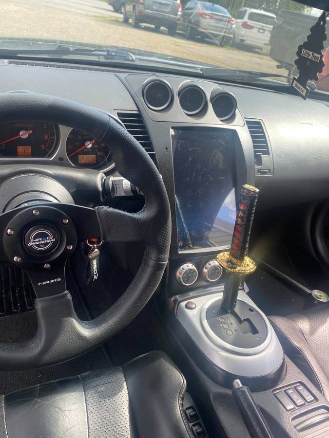 Used 2007 Nissan 350Z Touring w/ Cargo Convenience Pkg RWD image 5