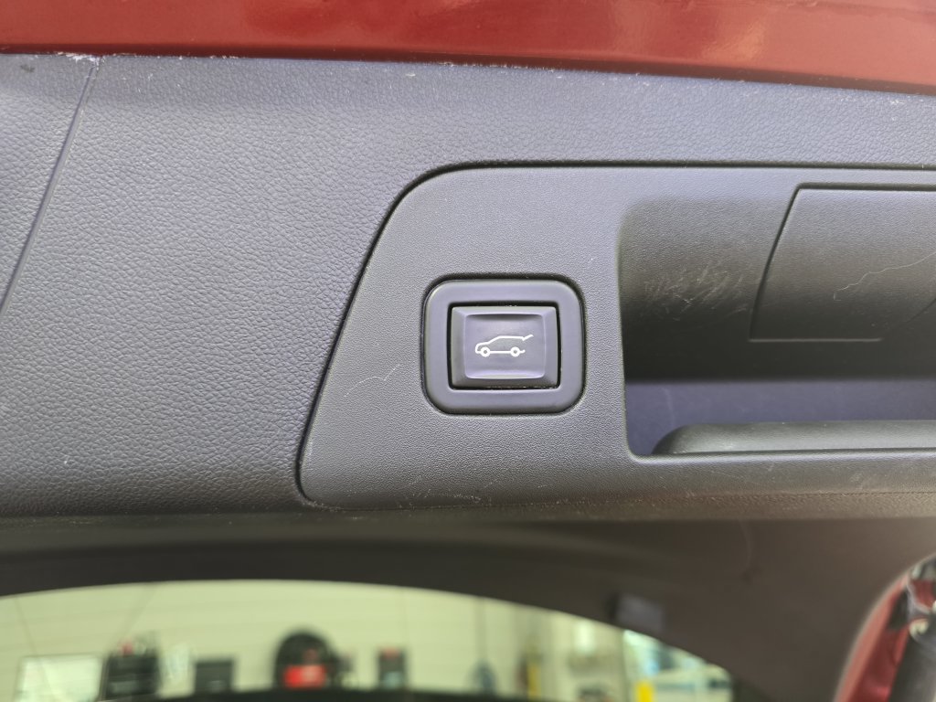 Used 2021 Buick Envision Preferred AWD/4WD image 13