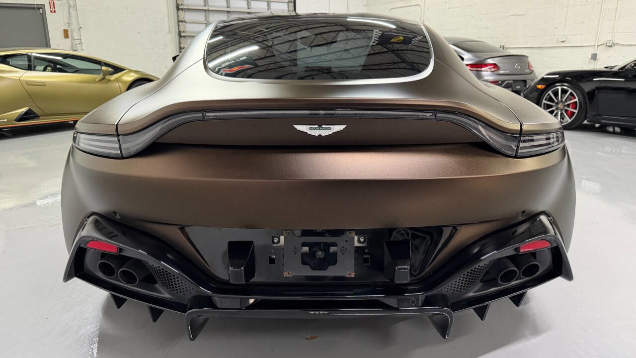 Used 2021 Aston Martin V8 Vantage Base 2dr Coupe image 15