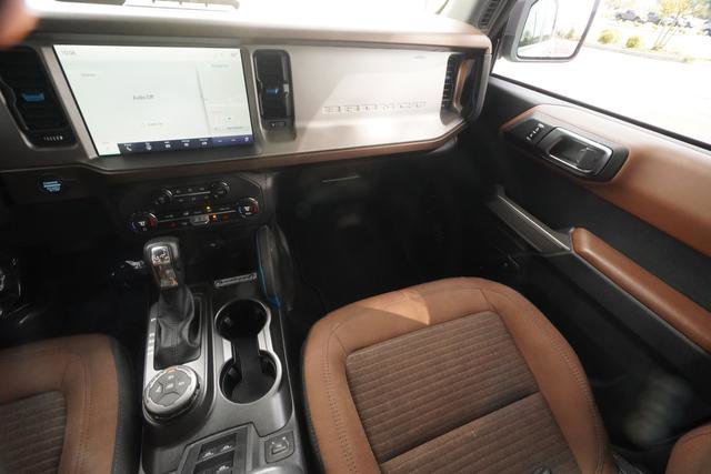 Used 2023 Ford Bronco Outer Banks AWD/4WD image 12