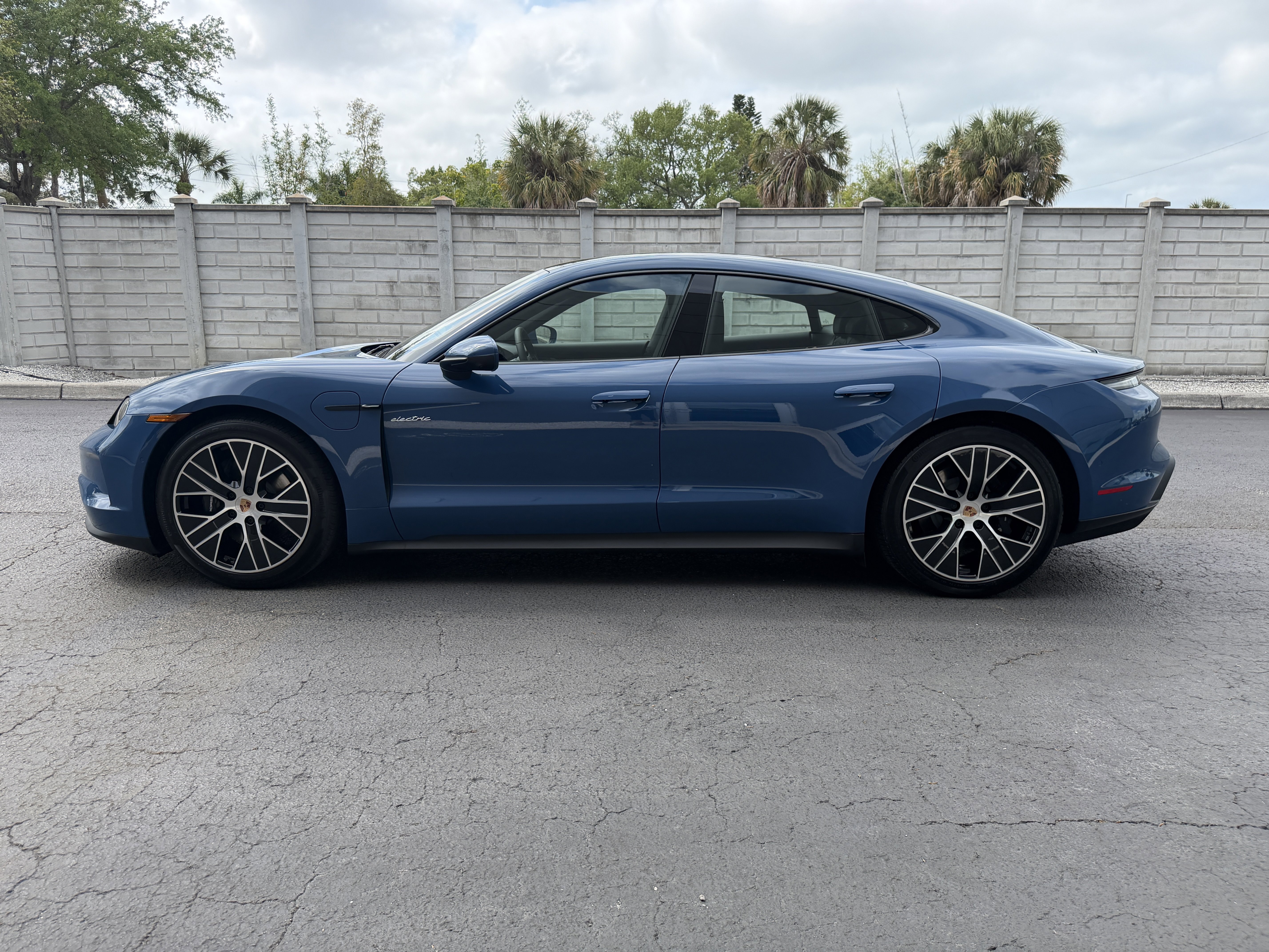 New 2026 Porsche Taycan RWD image 2