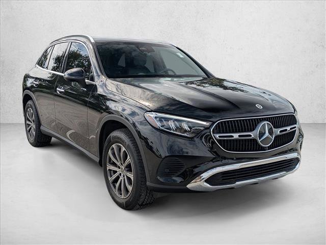 Certified 2025 Mercedes-Benz GLC 300 4MATIC image 3