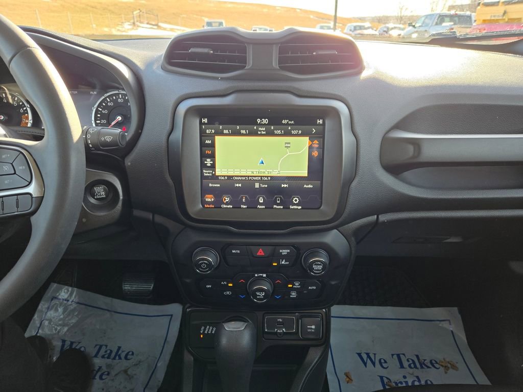 Used 2022 Jeep Renegade Latitude image 21