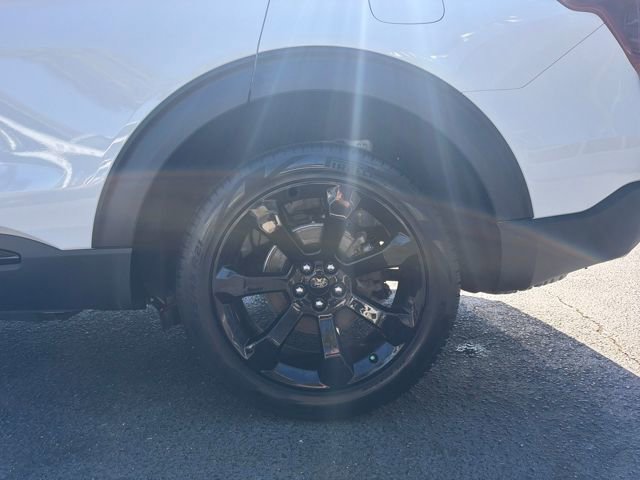 Used 2023 Ford Explorer ST-Line image 31