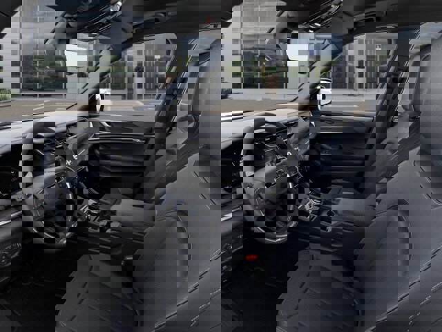 New 2025 Jeep Grand Cherokee Limited w/ Luxury Tech Group II image 10