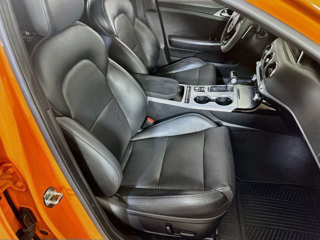 Used 2019 Kia Stinger GTS AWD/4WD image 12