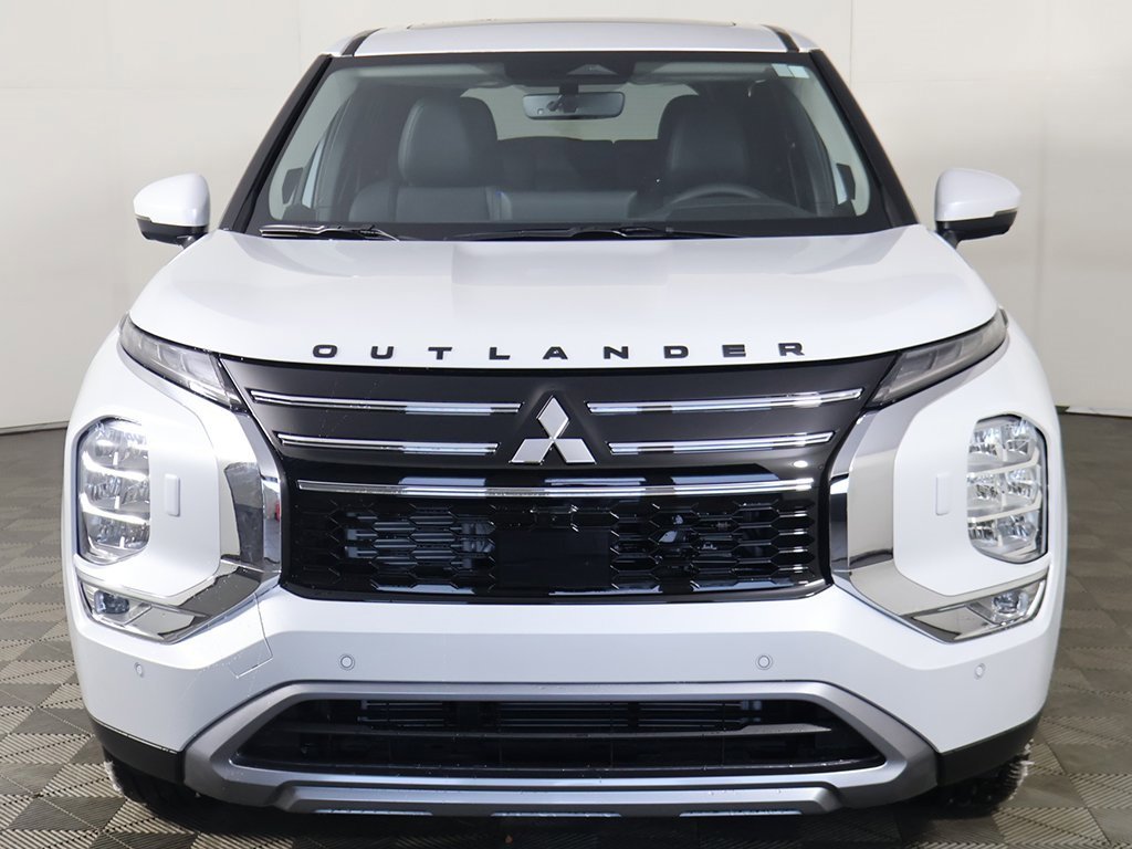 New 2026 Mitsubishi Outlander SE image 15