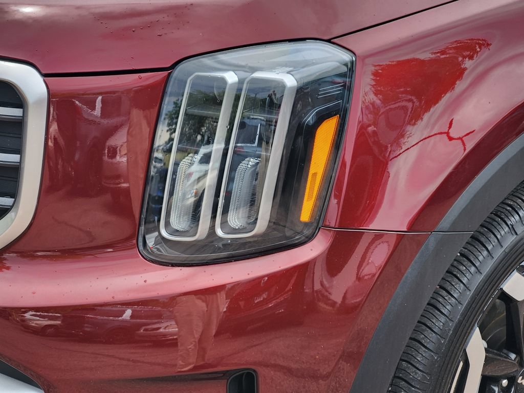 Certified 2024 Kia Telluride S w/ S Sunroof Package AWD/4WD image 8