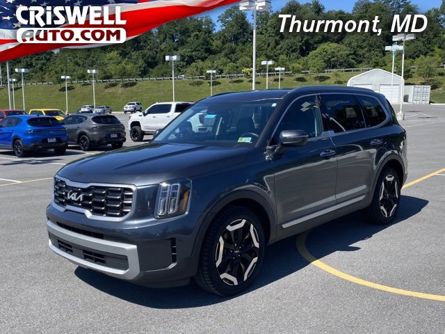 Used 2023 Kia Telluride S image 1
