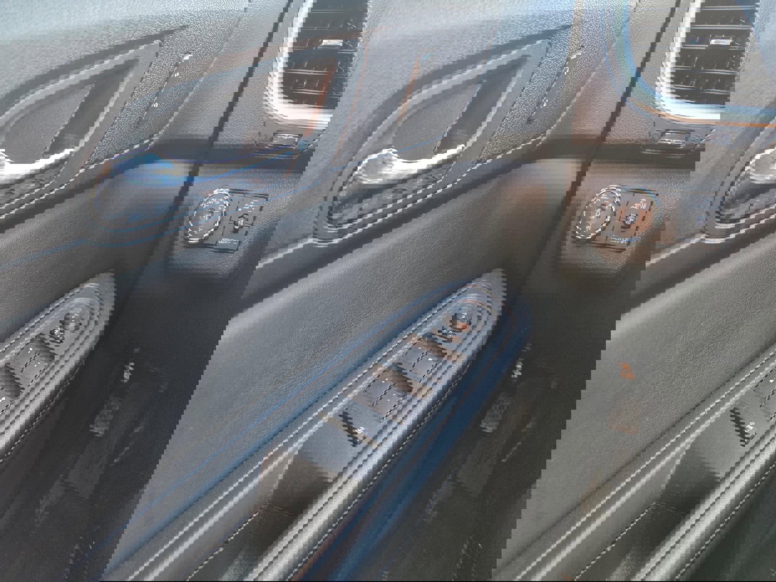 Used 2016 Chevrolet Traverse LT image 17