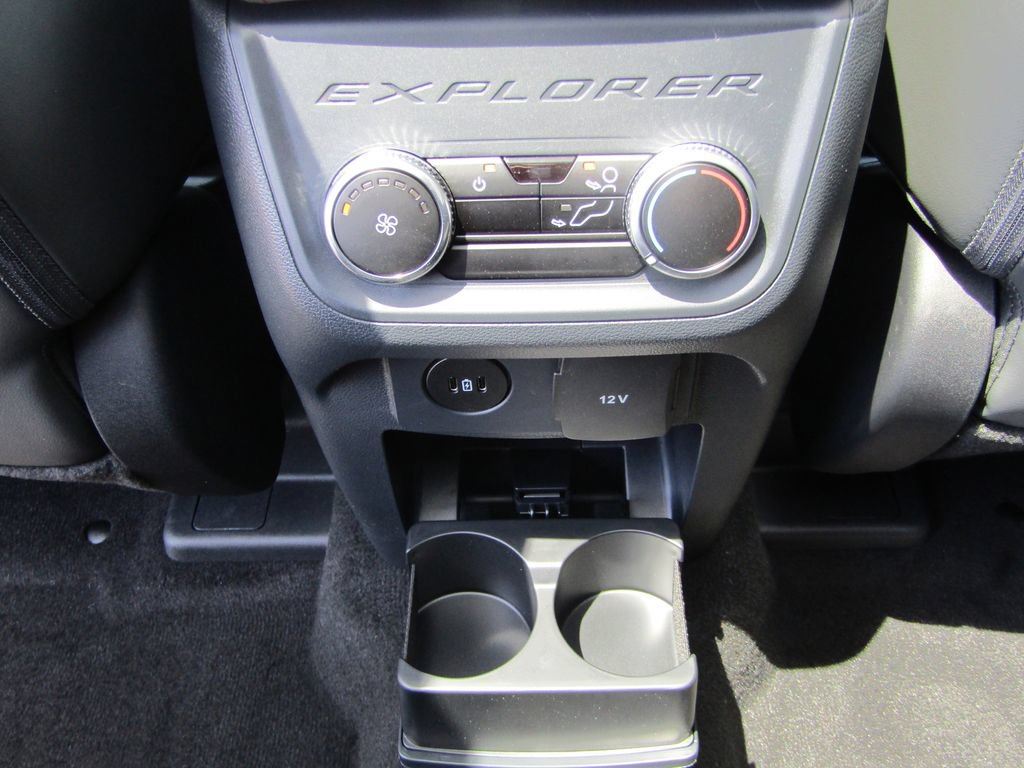 New 2026 Ford Explorer Active w/ Active Comfort Package AWD/4WD image 18