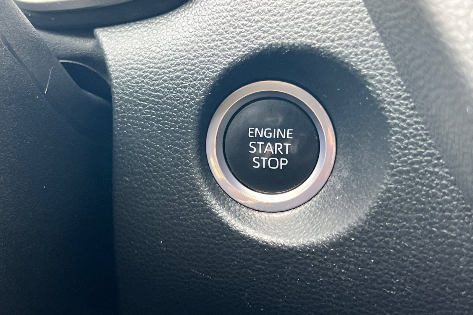 Certified 2023 Toyota Corolla Cross XLE image 27