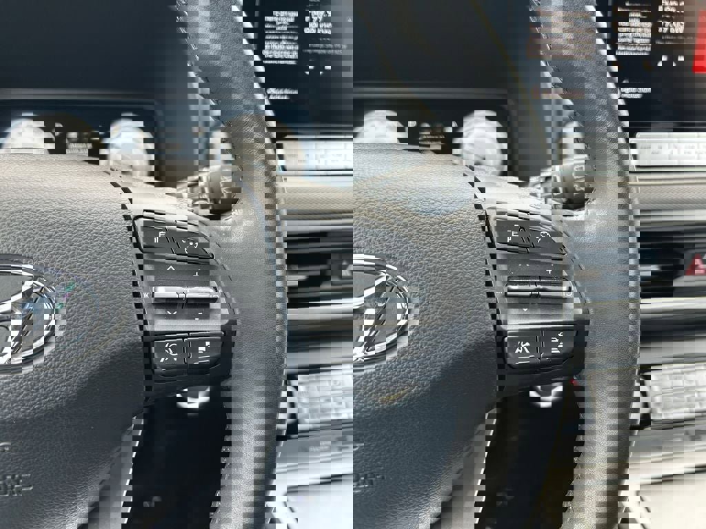 Used 2023 Hyundai Kona Limited w/ Cargo Package image 18