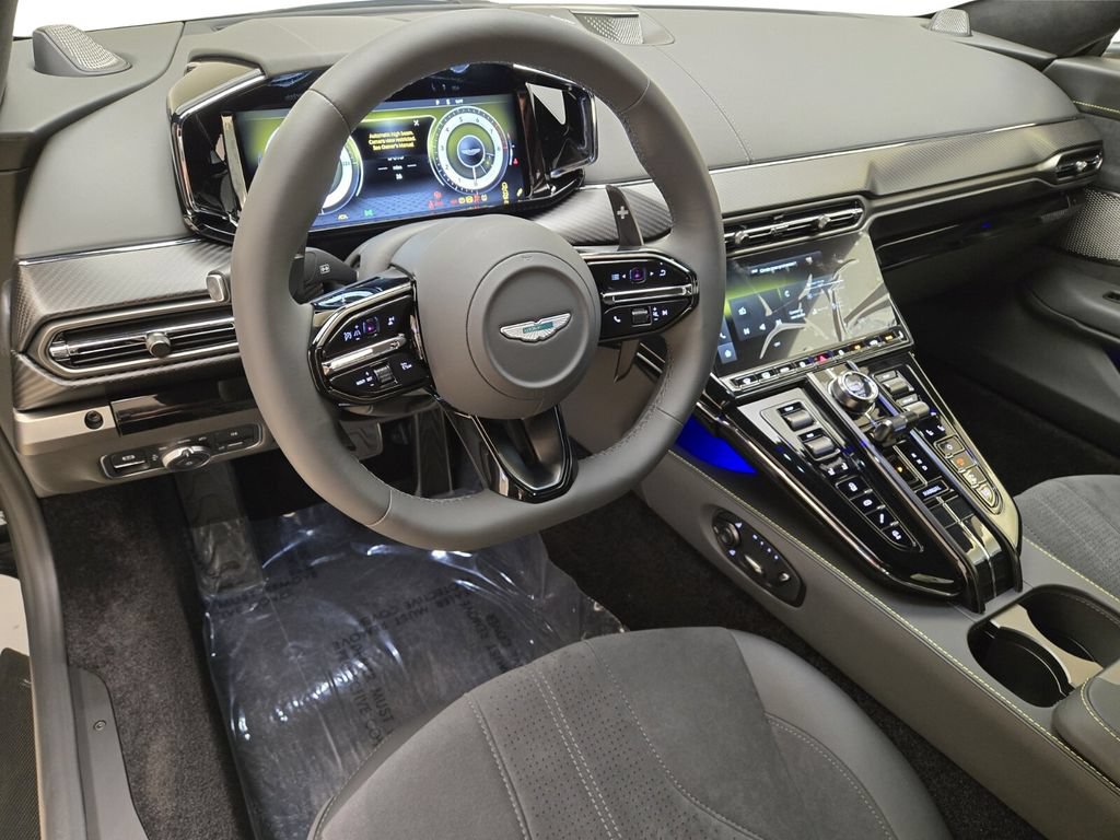 New 2025 Aston Martin V8 Vantage Coupe RWD image 19