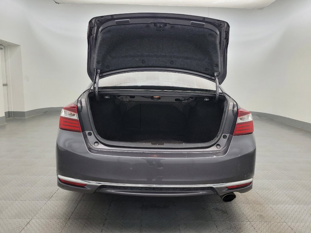 Used 2017 Honda Accord EX-L image 29