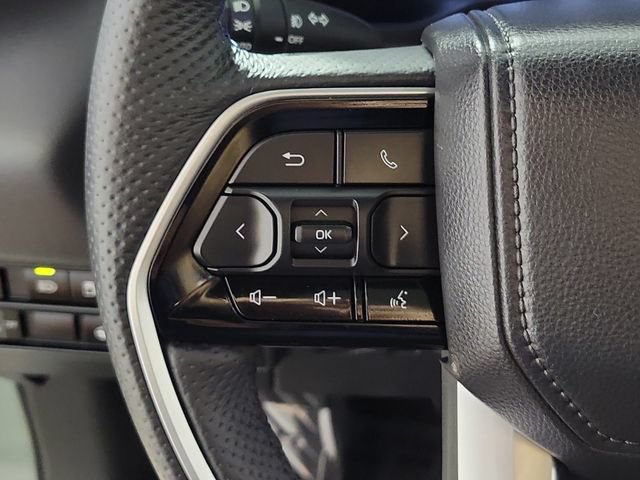 Used 2025 Toyota Sequoia Platinum AWD/4WD image 26