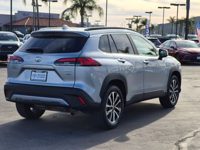 Used 2024 Toyota Corolla Cross XLE image 5