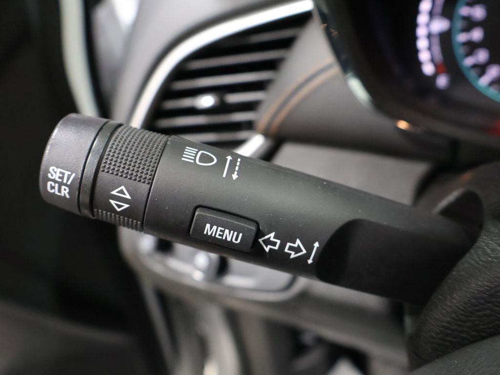 Used 2020 Chevrolet Trax LT w/ LT Convenience Package image 38