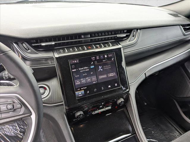 Used 2023 Jeep Grand Cherokee Altitude image 14