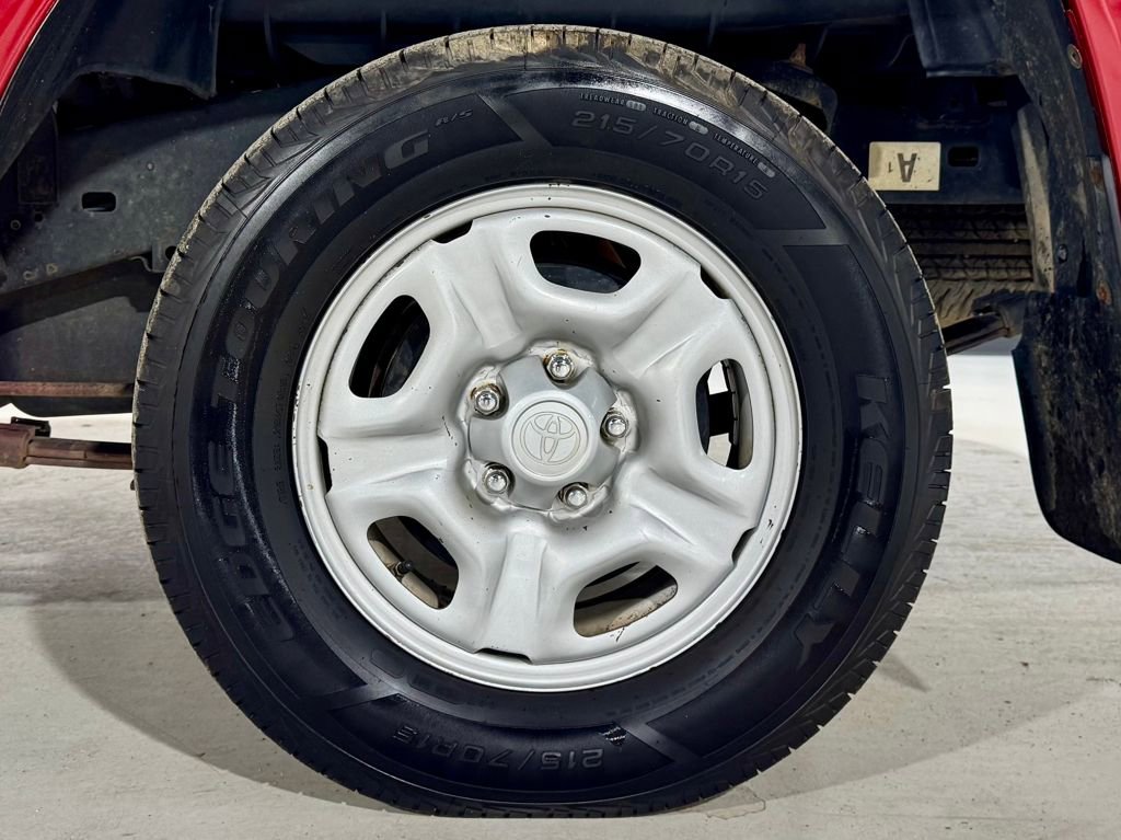 Used 2013 Toyota Tacoma 2WD Regular Cab image 25