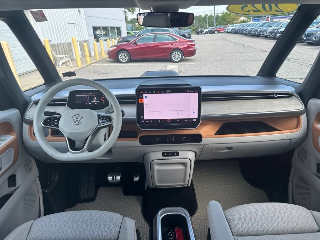 Used 2025 Volkswagen ID. Buzz 1st Edition AWD/4WD image 16