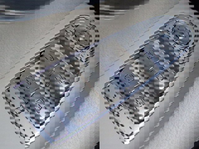 Certified 2017 Mercedes-Benz E 300 image 24