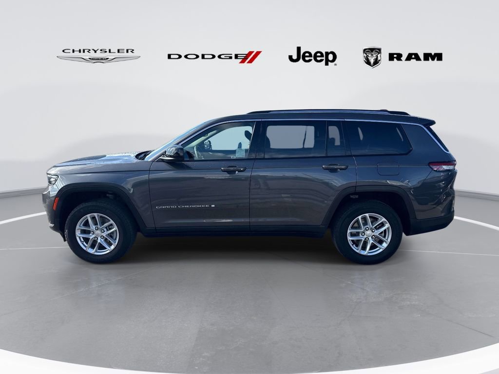 Used 2023 Jeep Grand Cherokee L Laredo AWD/4WD image 4