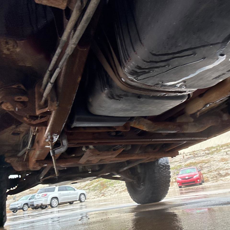 Used 2000 Chevrolet Silverado 1500 LS w/ Off-Road Chassis Pkg AWD/4WD image 23