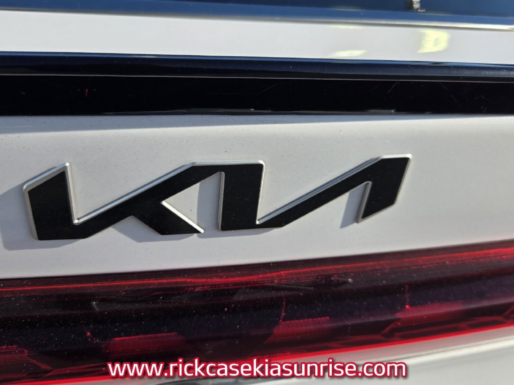 Used 2024 Kia K5 GT-Line w/ GT-Line Premium Package FWD image 8