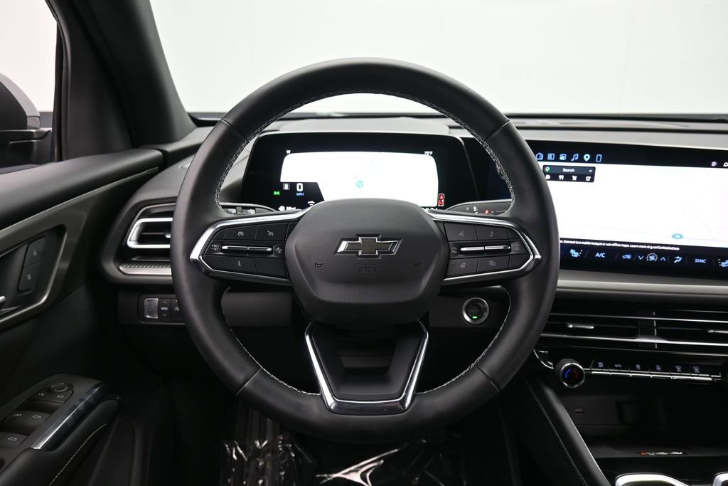 Used 2024 Chevrolet Traverse LT w/ Midnight/Sport Edition FWD image 45