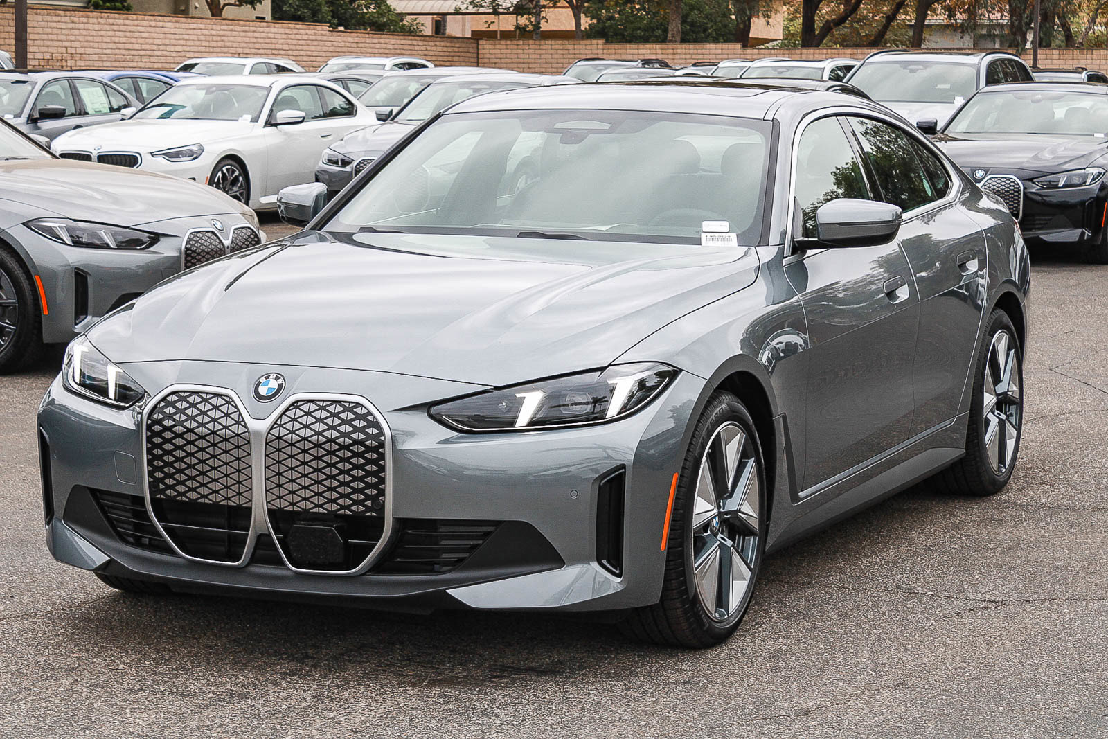 New 2026 BMW i4 xDrive40i w/ Premium Package AWD/4WD image 3