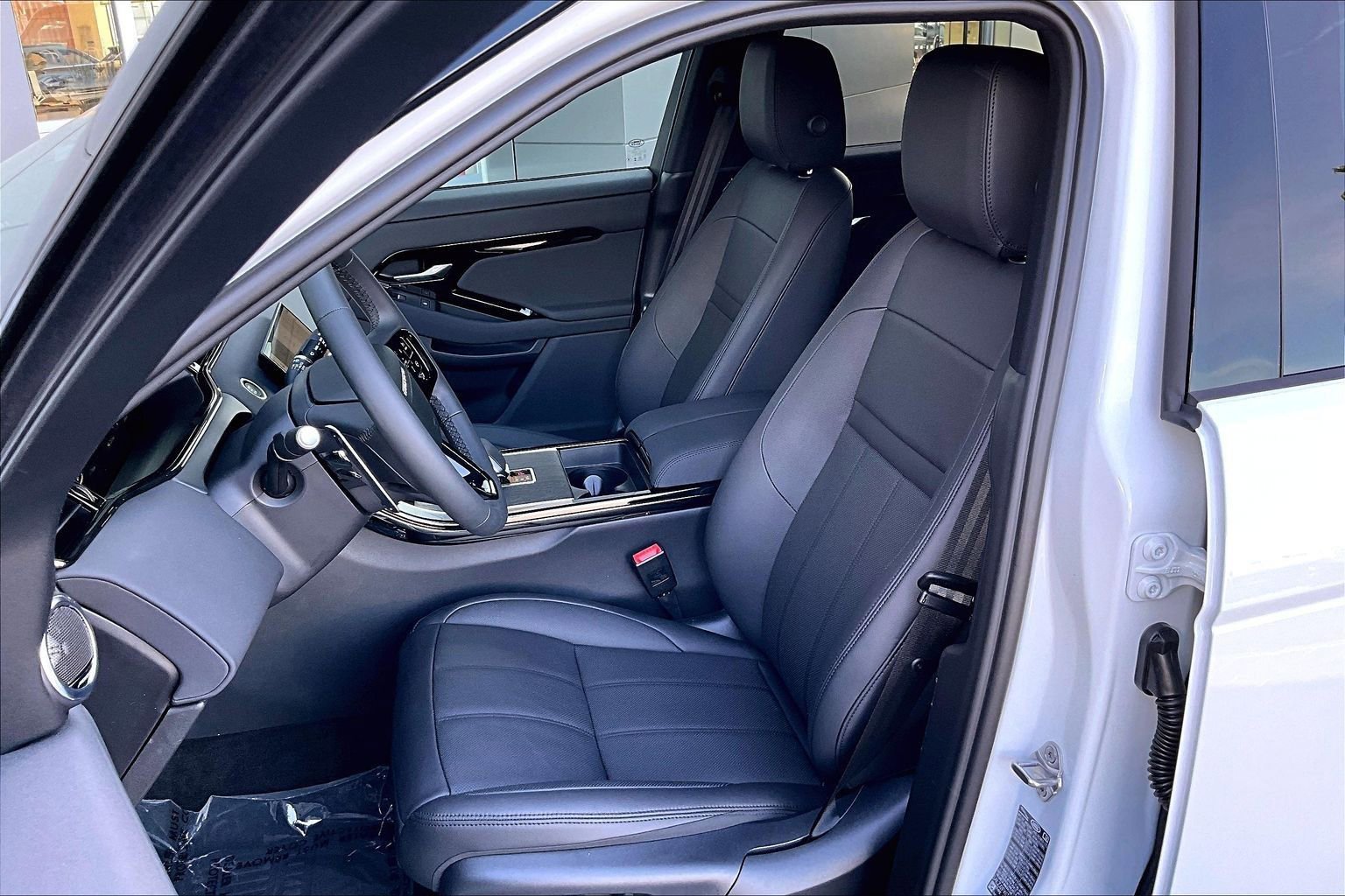 New 2026 Land Rover Range Rover Evoque S image 9